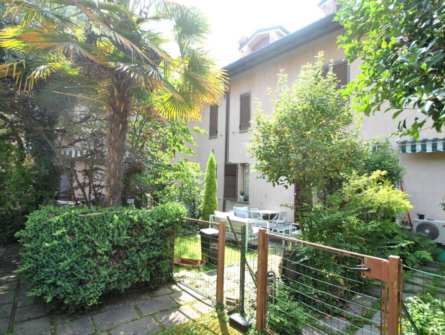 appartamento di 4 locali a vimercate