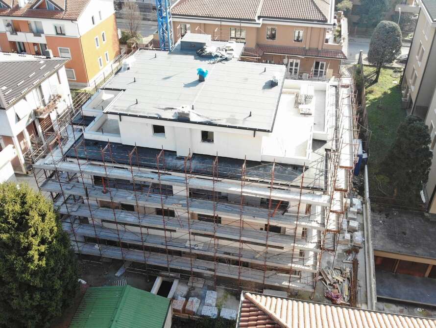 appartamento di 4 locali a monza