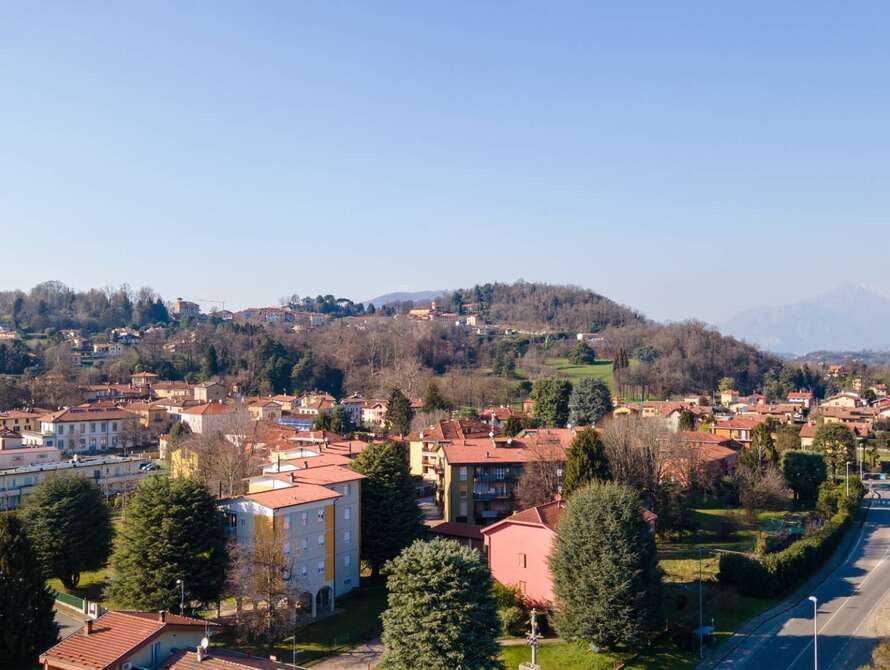 villa di 6 locali a imbersago