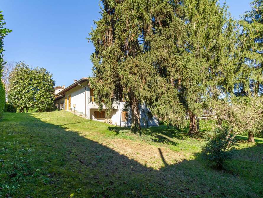 villa di 6 locali a usmate velate