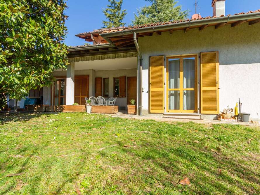 villa di 6 locali a usmate velate