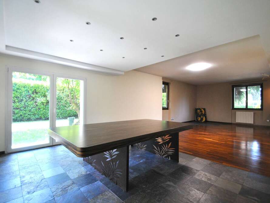 villetta a schiera di 8 locali a vimercate