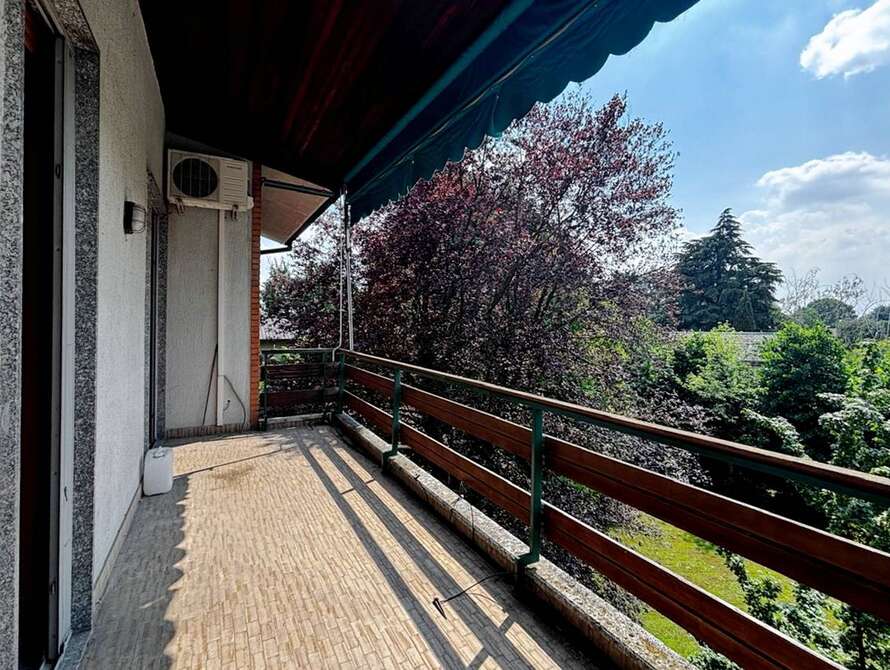appartamento di 4 locali a vimercate