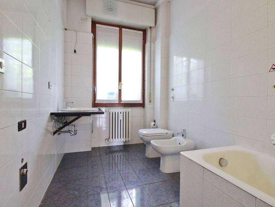 appartamento di 4 locali a vimercate