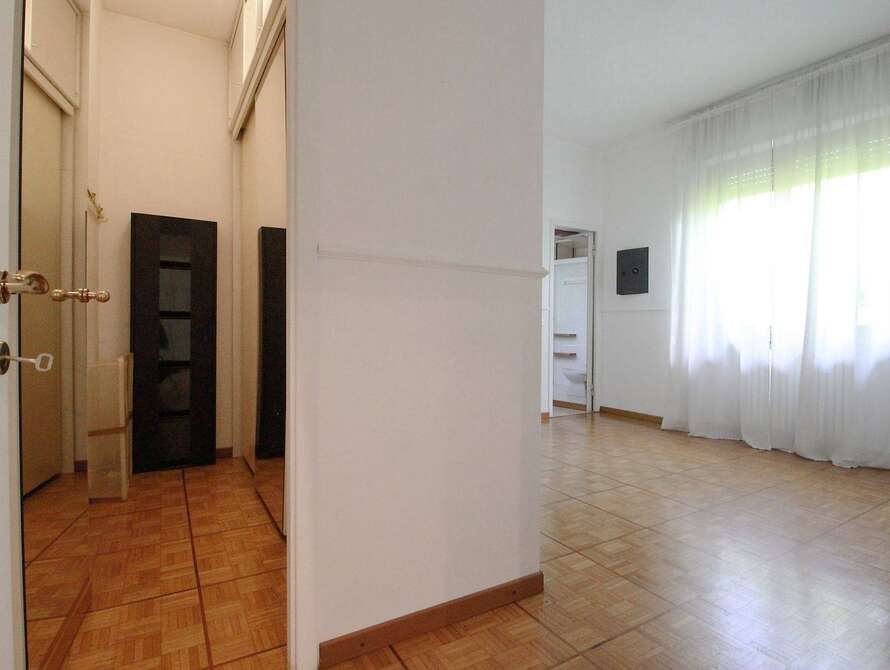 appartamento di 4 locali a vimercate