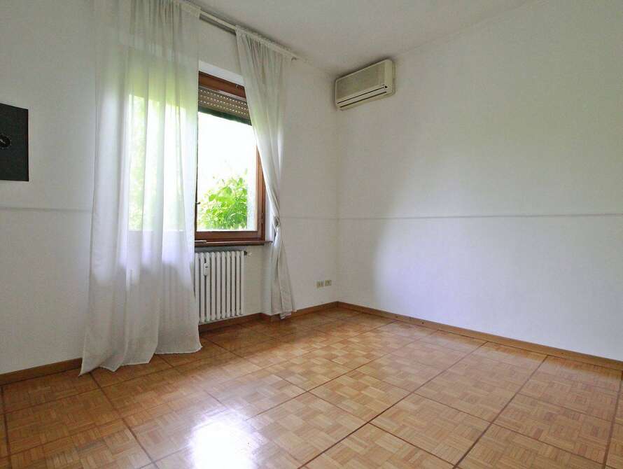 appartamento di 4 locali a vimercate