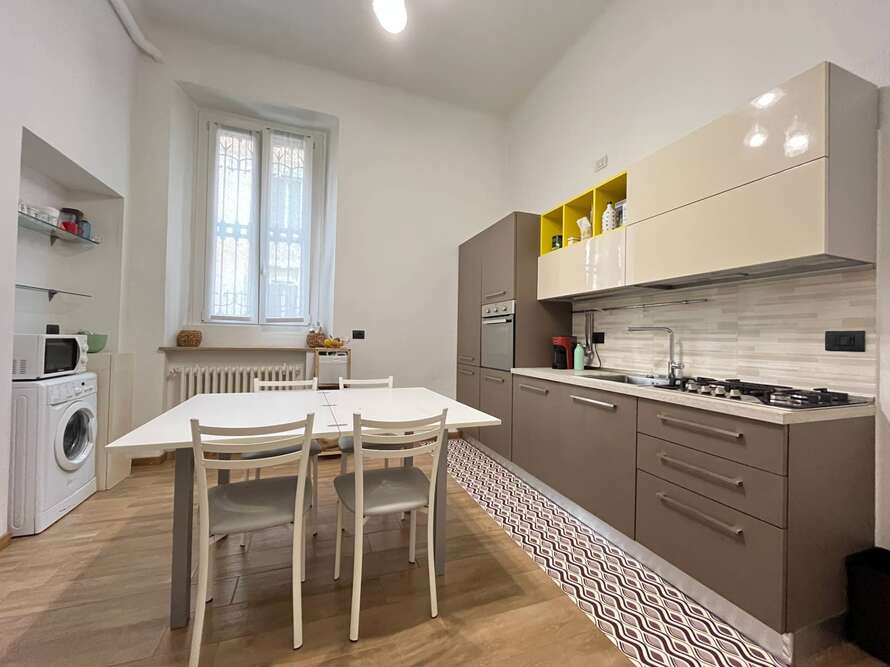 stanza camera di 3 locali a monza