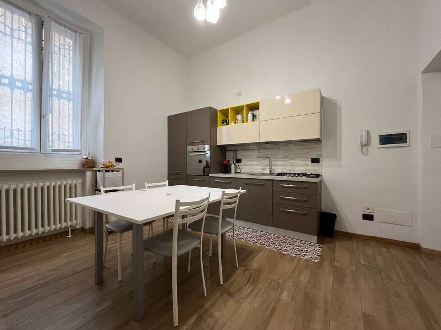 stanza camera di 3 locali a monza