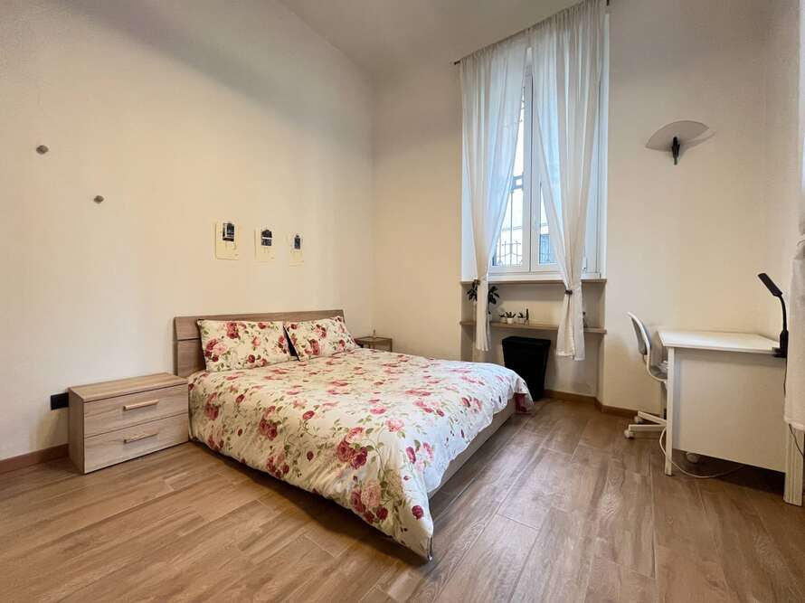 stanza camera di 3 locali a monza