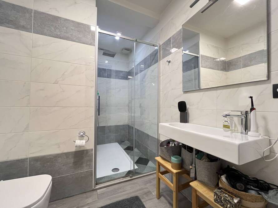 stanza camera di 3 locali a monza