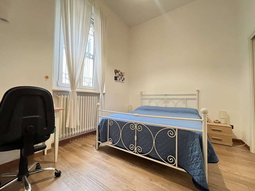 stanza camera di 3 locali a monza