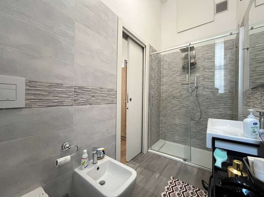 stanza camera di 3 locali a monza