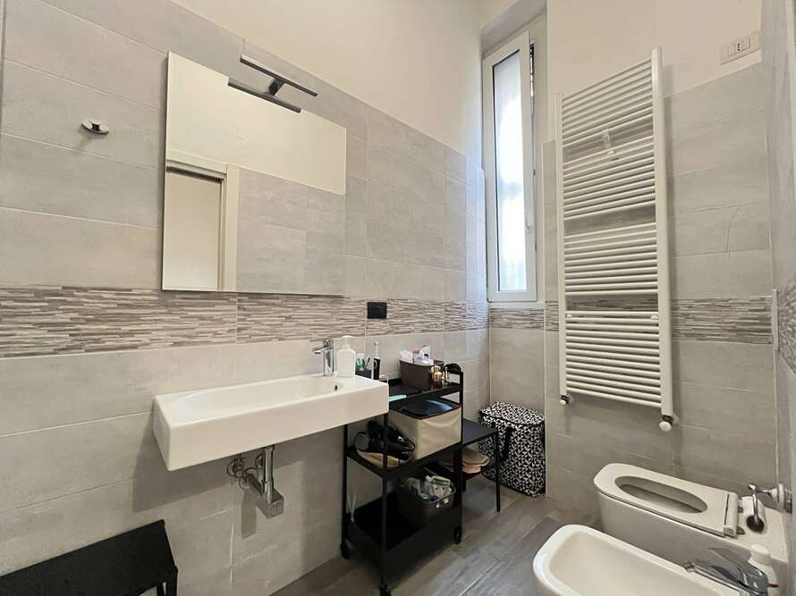 stanza camera di 3 locali a monza