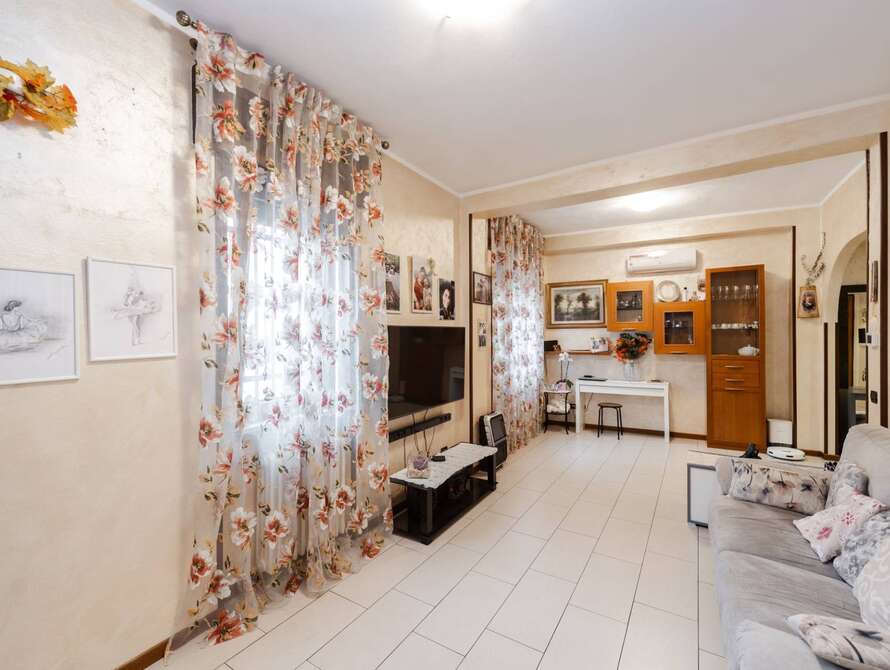 3 locali indipendente ristrutturato