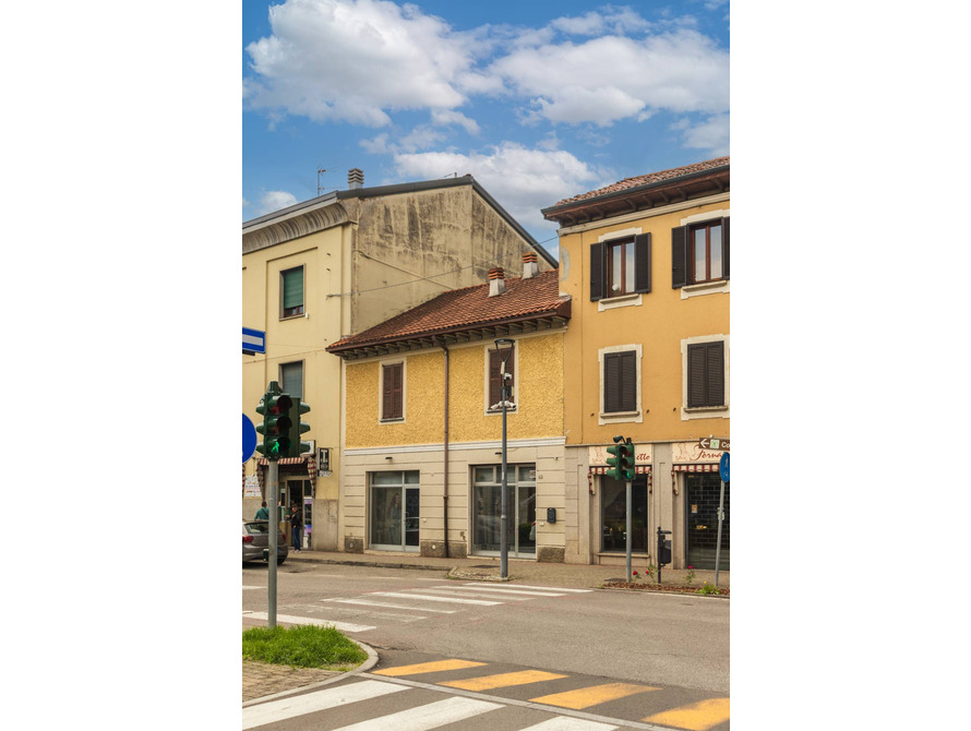 porzione di casa di 4 locali a usmate velate
