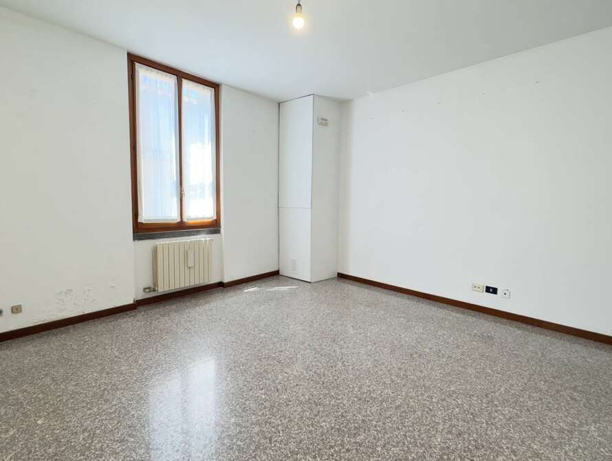 ufficio di 3 locali a vimercate