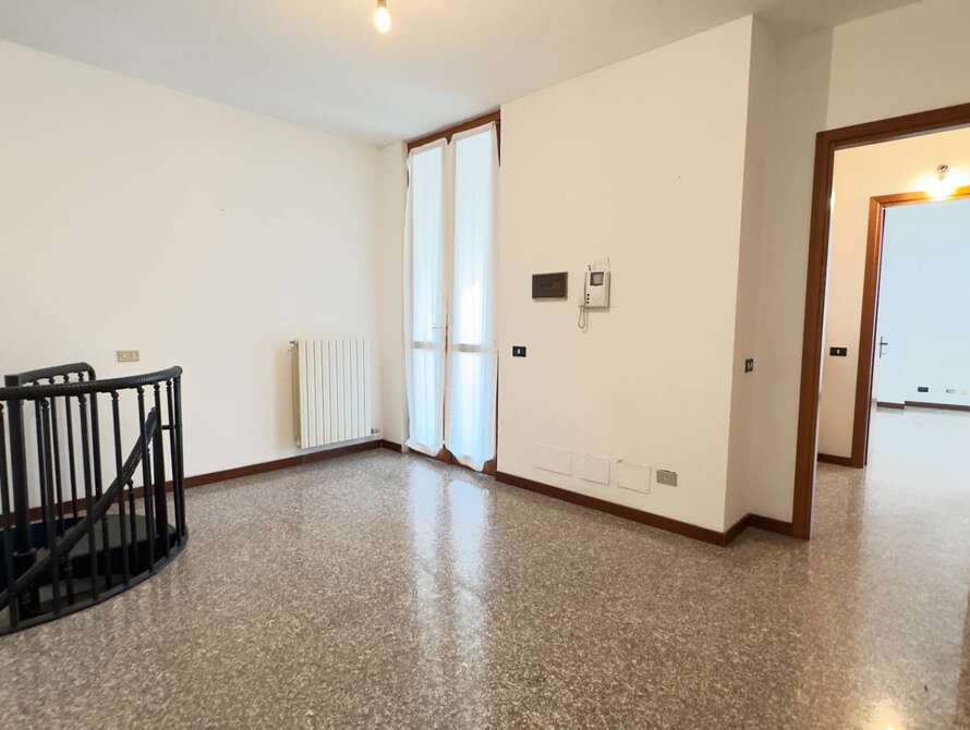 ufficio di 3 locali a vimercate