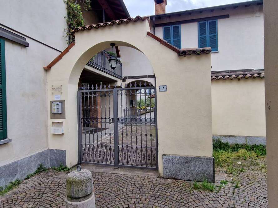 ufficio di 3 locali a vimercate