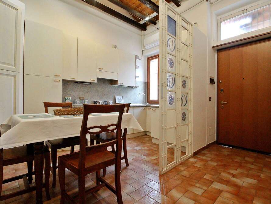 monza centro storico 2 locali arredato