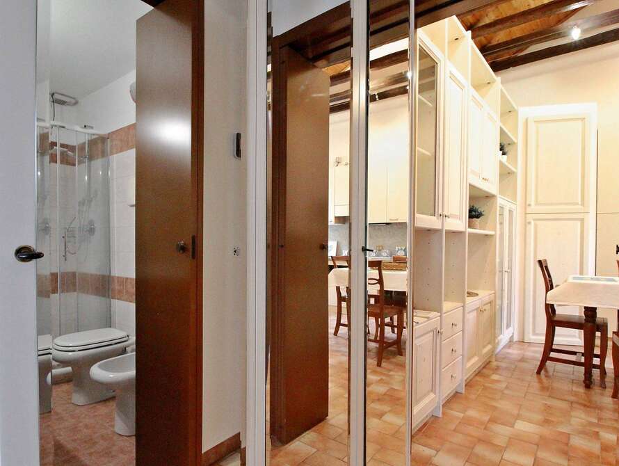 monza centro storico 2 locali arredato