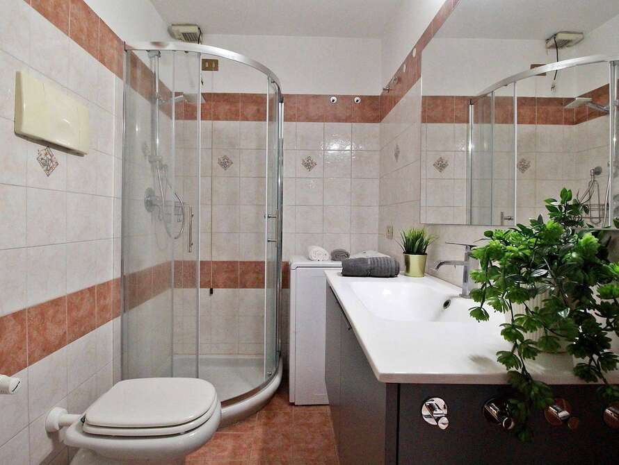 monza centro storico 2 locali arredato