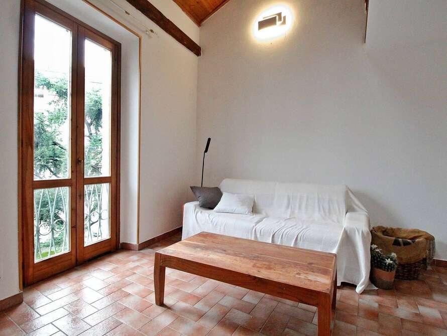 monza centro storico 2 locali arredato