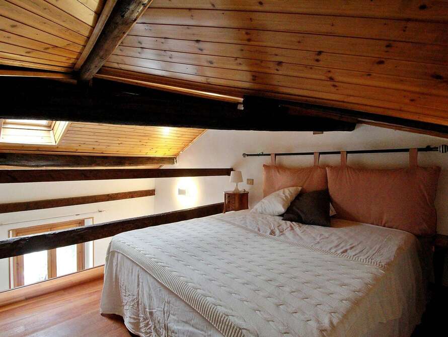 monza centro storico 2 locali arredato