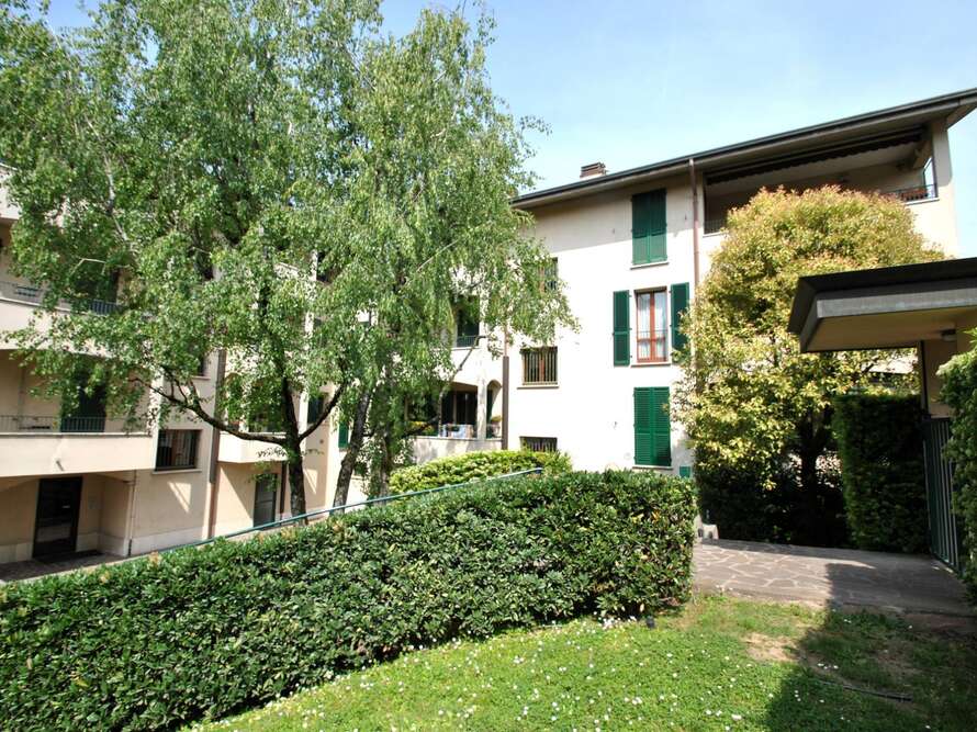 appartamento di 3 locali a vimercate