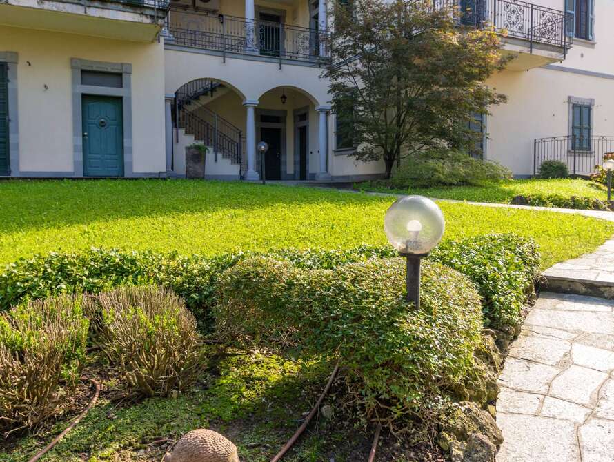 appartamento di 4 locali a usmate velate