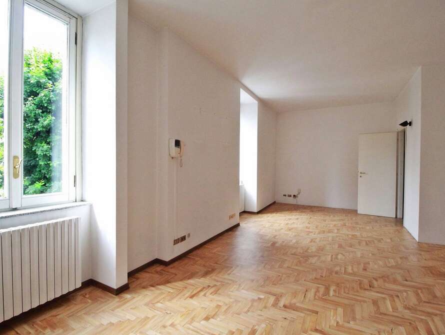 studio ufficio di 4 locali a monza