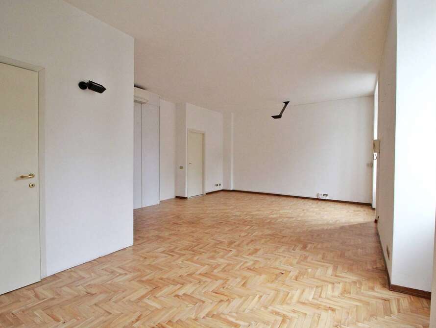 studio ufficio di 4 locali a monza