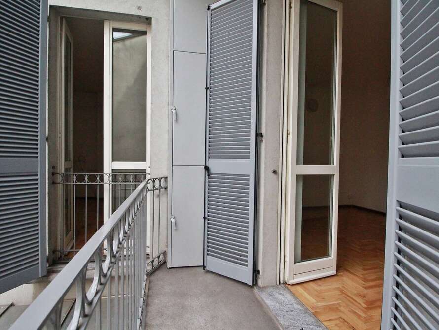 studio ufficio di 4 locali a monza