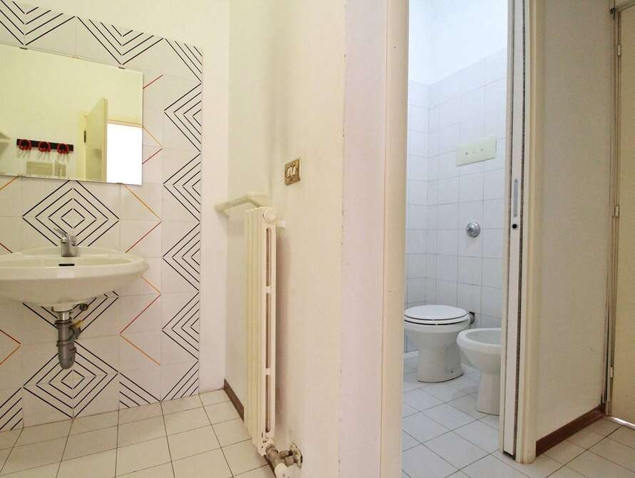 studio ufficio di 4 locali a monza