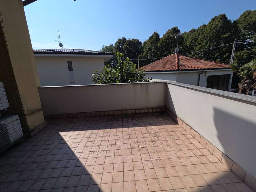 villa di 4 locali a caponago