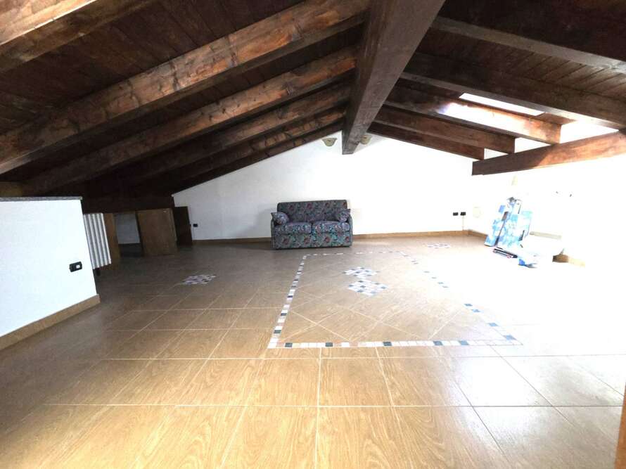 villa di 4 locali a caponago