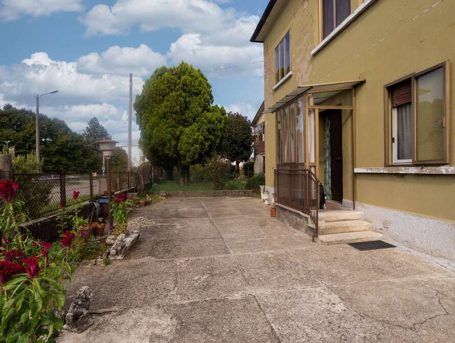 villa di 5 locali a concorezzo