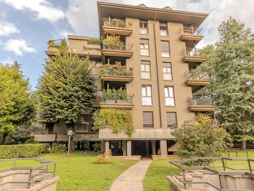 appartamento di 4 locali a vedano al lambro