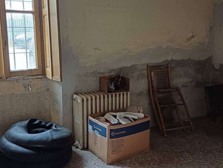 porzione di casa di 8 locali a cornate d adda