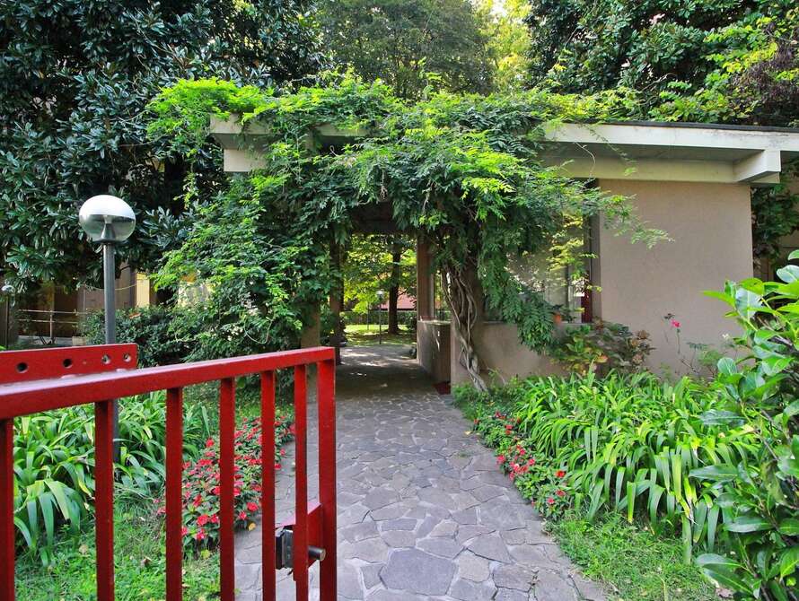 appartamento di 5 locali a monza