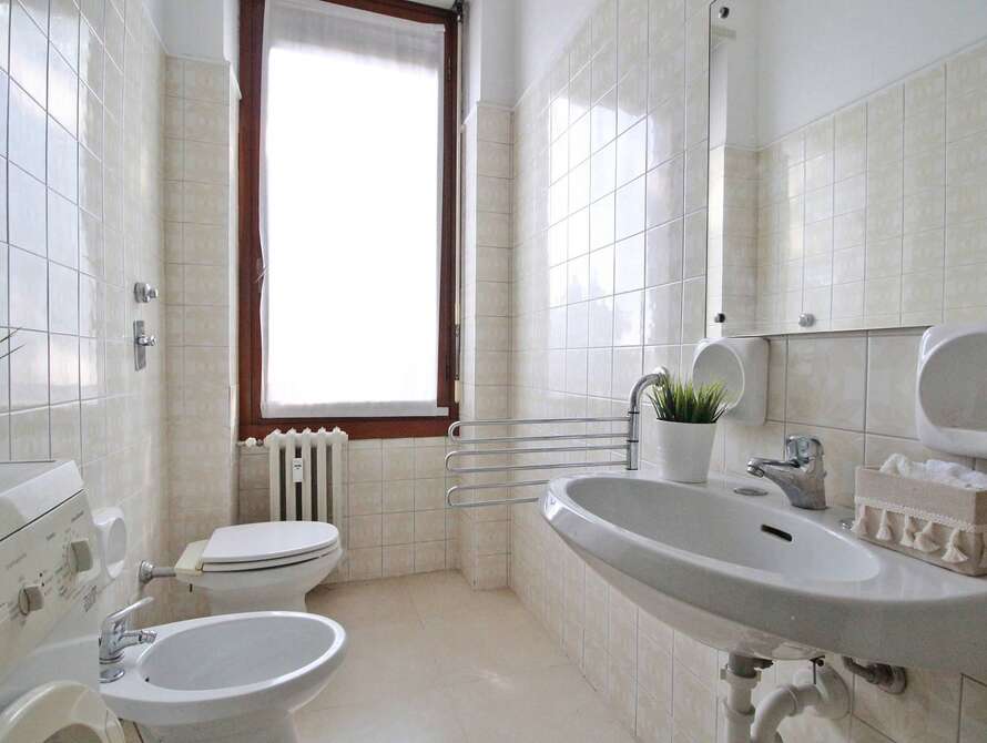 appartamento di 5 locali a monza