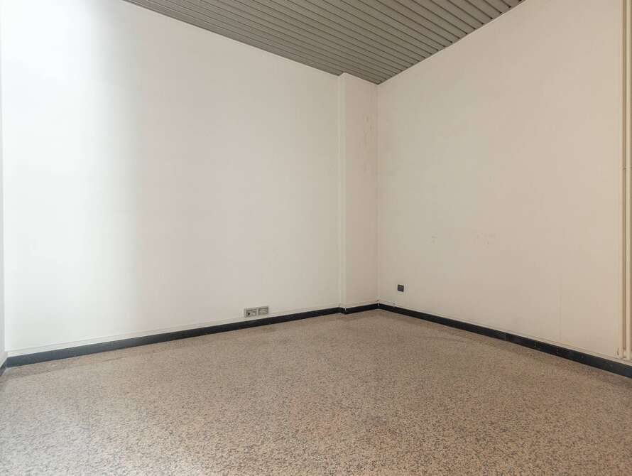 attivita commerciale di 3 locali a lissone