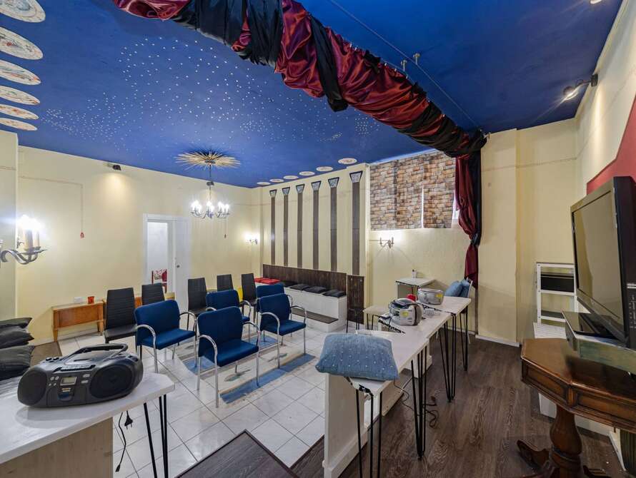 laboratorio di 3 locali a cologno monzese