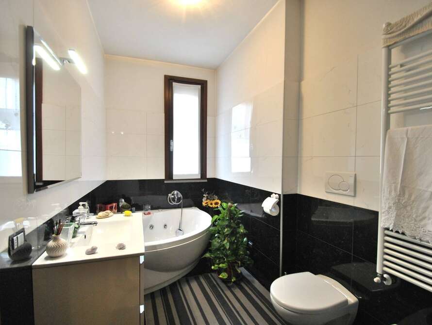 villa di 8 locali a vimercate