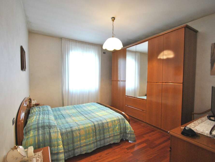 villa di 8 locali a vimercate