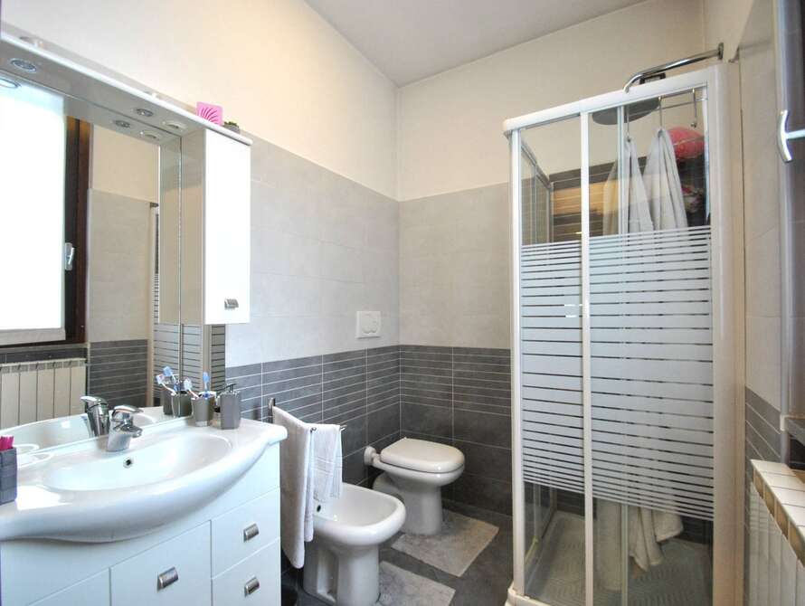 villa di 8 locali a vimercate