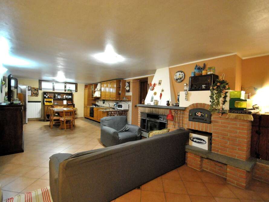 villa di 8 locali a vimercate