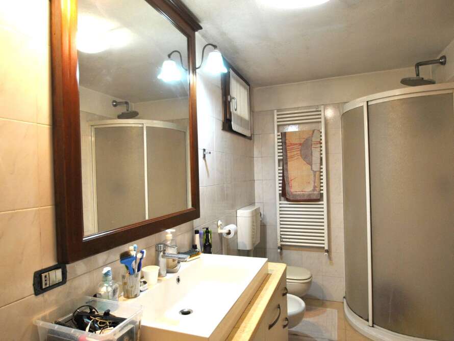 villa di 8 locali a vimercate