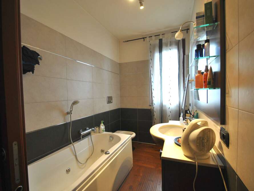 villa di 8 locali a vimercate