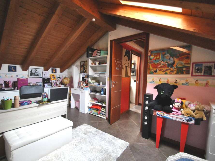 villa di 8 locali a vimercate