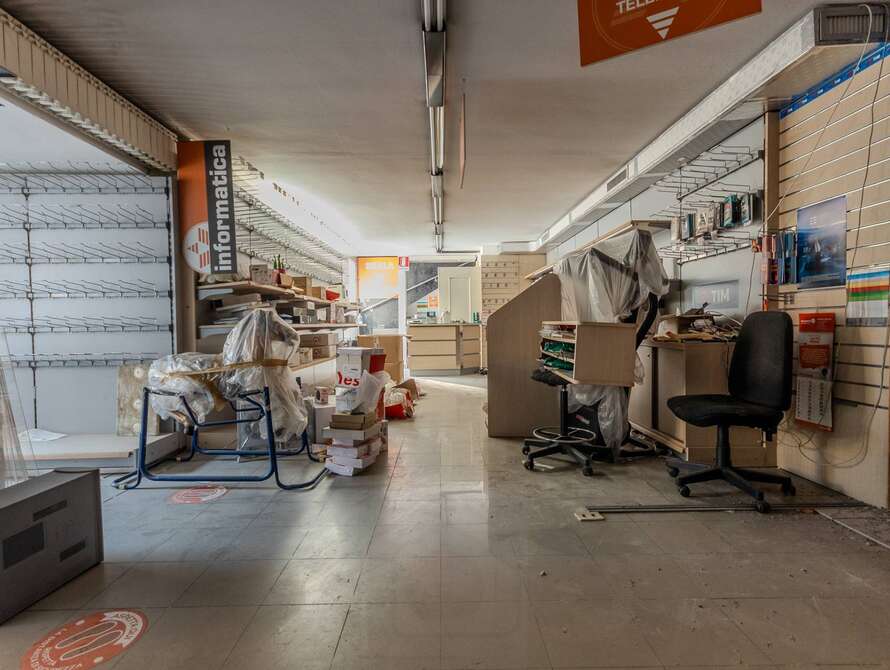 locale commerciale a lissone